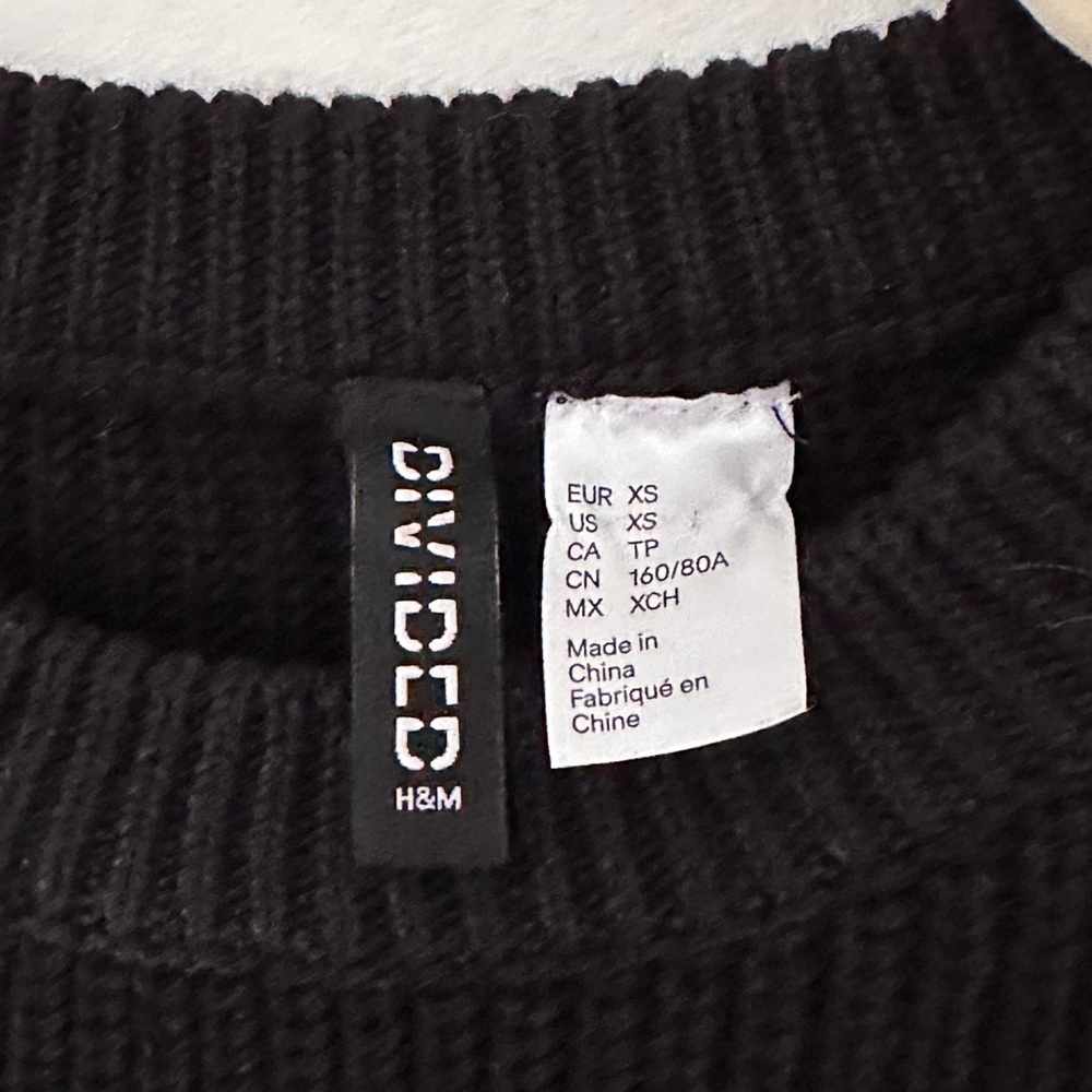 Lace- Up Front Ribbed Sweater - Picture 6 of 6